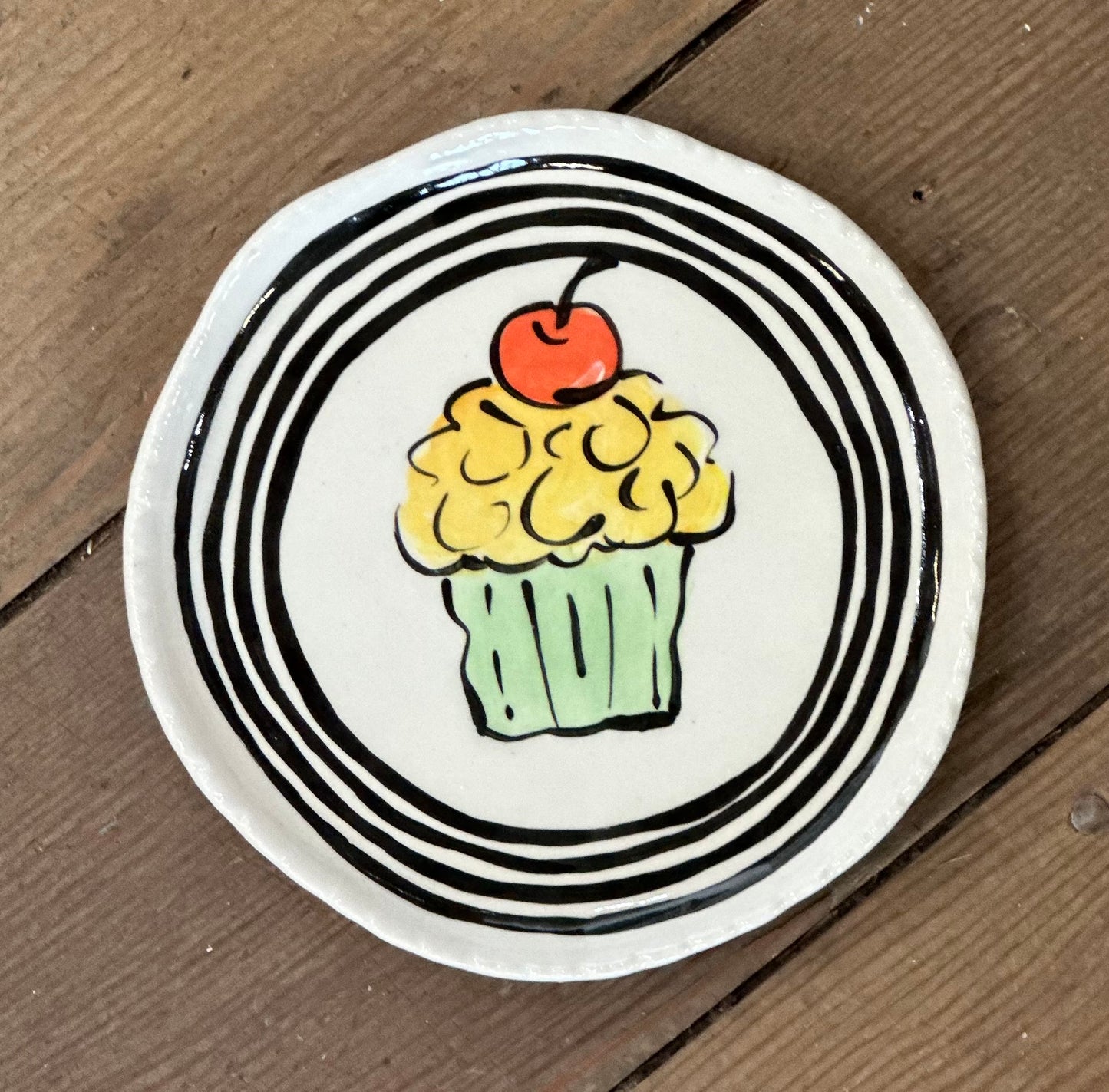 Purple Cupcake Scalloped Serving Plate