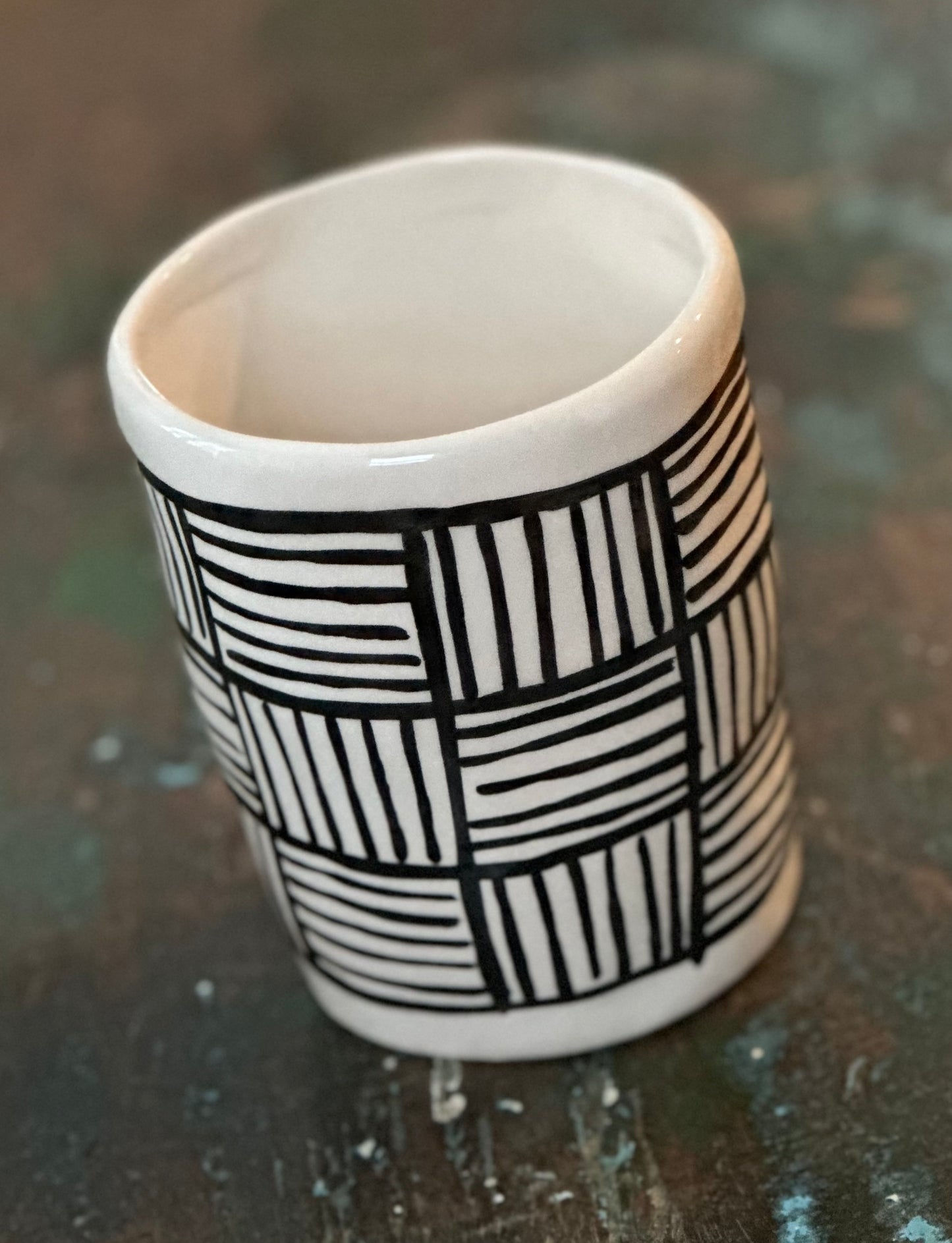 Black and white Long Dot simply cottage planter/Vase
