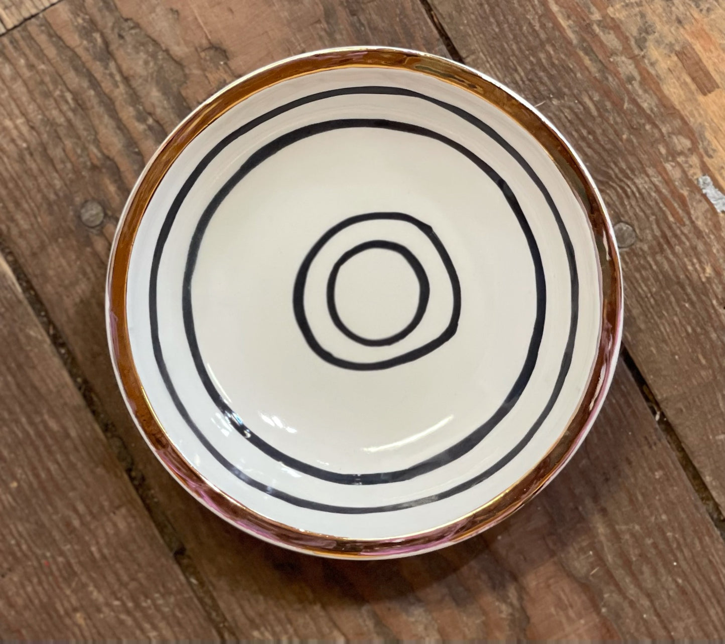 The Perfect Dish with Gold Rim