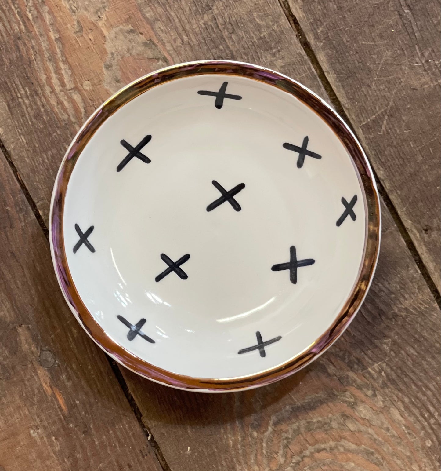 The Perfect Dish with Gold Rim