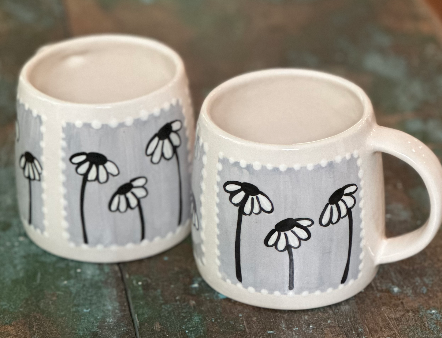 Lindsay Gray Daisy Mug