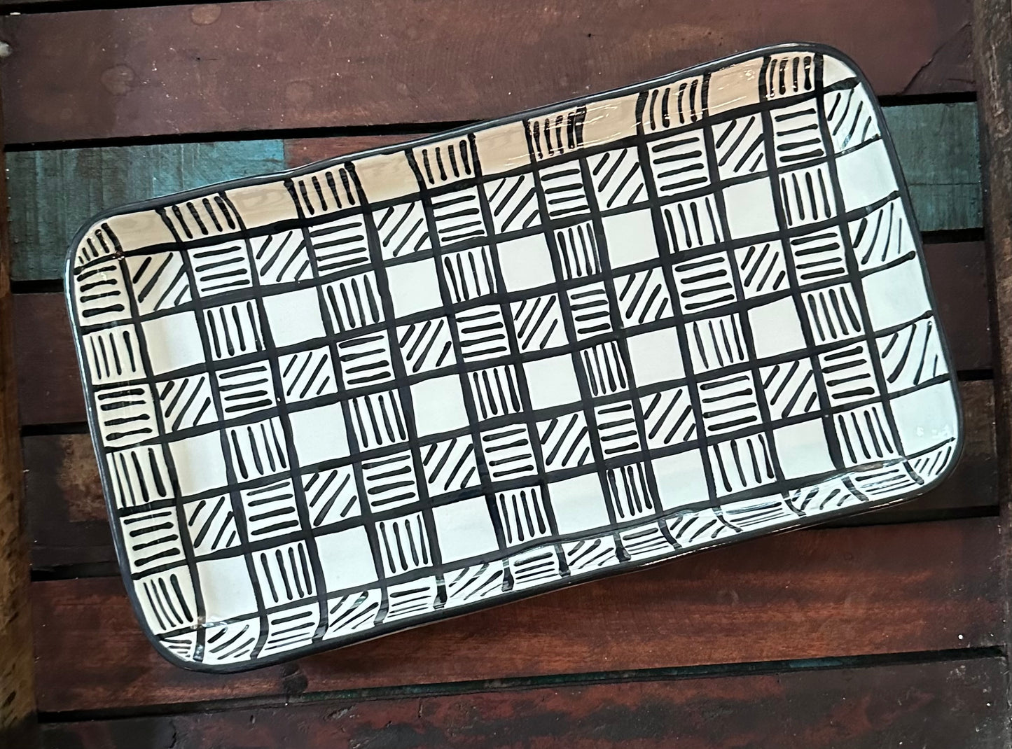 Large Cottage Black and White Grid Patterned Platter