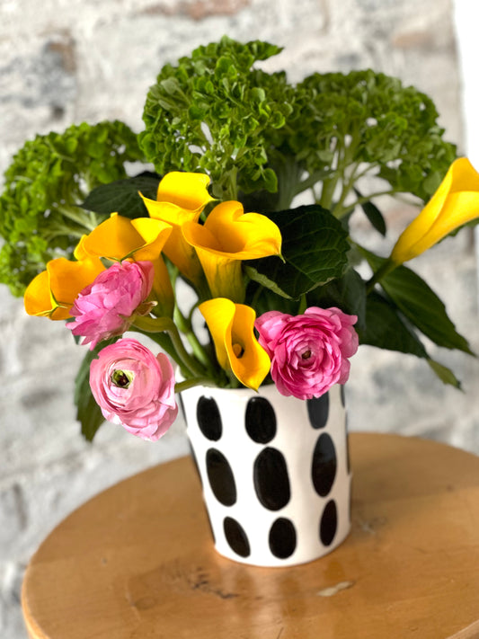 Black and white Long Dot simply cottage planter/Vase