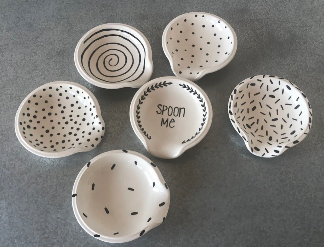 Some Dots Spoon Rest