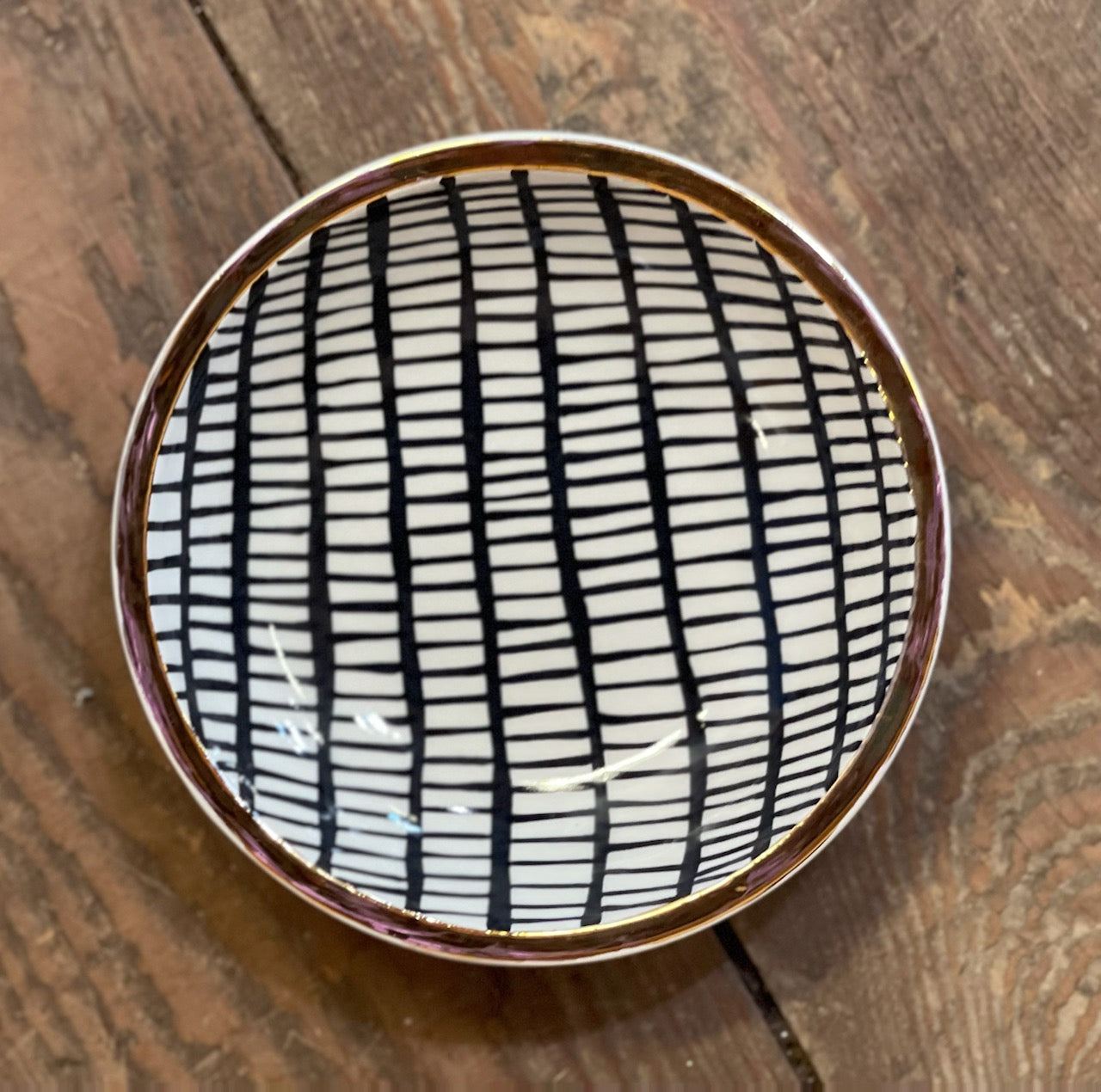 The Perfect Dish with Gold Rim